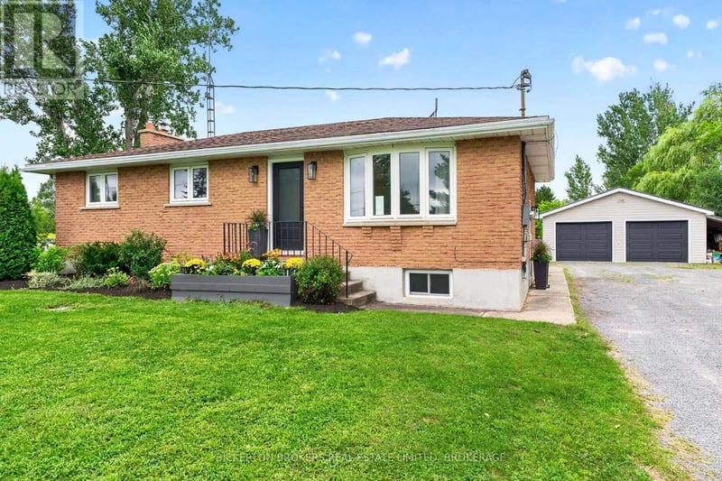 62 Haig Road, Front of Leeds & Seeleys Bay, Ontario, K7G2V4, Front of Leeds & Seeleys Bay, Ontario — photo 1 of 5