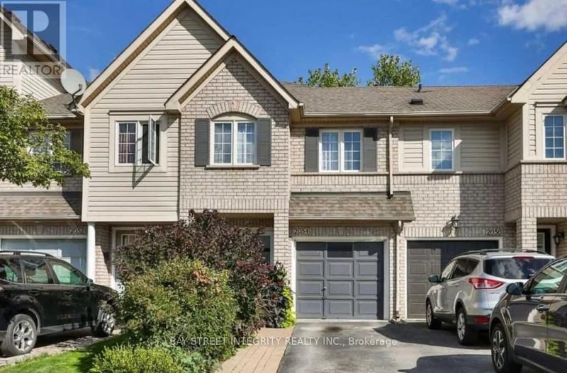 2054 Glenhampton Road, Oakville (WM Westmount), Ontario, L6M3T9, Oakville (WM Westmount), Ontario — photo 1 of 5