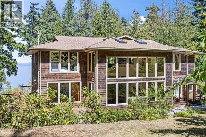 2185 Widgeon Road, Qualicum Beach, British Columbia, V9K1Y8, Qualicum Beach, British Columbia — photo 1 of 5