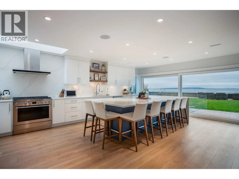 1584 BEACH GROVE Road, Delta, British Columbia, V4L1N6, Delta, British Columbia — photo 1 of 5
