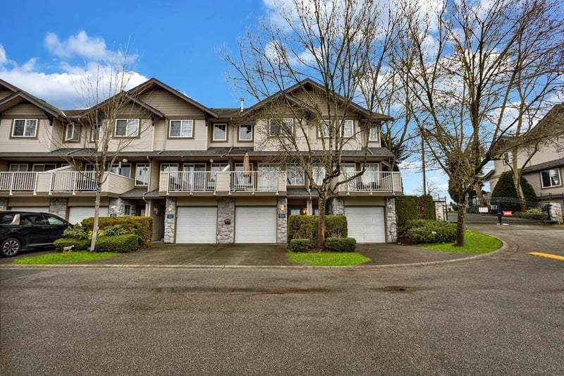 #55 8888 151 Street, Surrey, British Columbia, V3R0Z9, Surrey, British Columbia — photo 1 of 5
