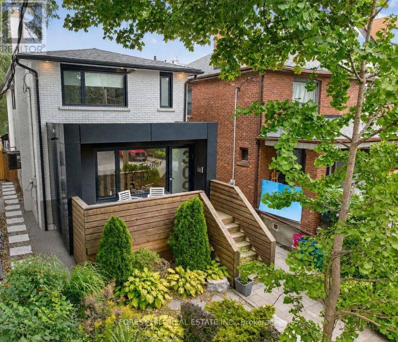 309 Wychwood Avenue, Toronto (Humewood-Cedarvale), Ontario, M6C2T6, Toronto (Humewood-Cedarvale), Ontario — photo 1 of 5