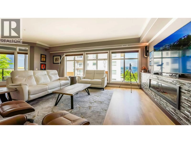 #302 160 Harbourfront Drive, Salmon Arm, British Columbia, V1E3M3, Salmon Arm, British Columbia — photo 1 of 5