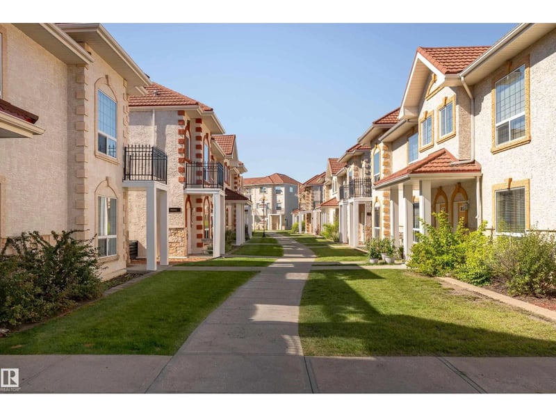 #72 13825 155 AV NW, Edmonton, Alberta, T6V0B8, Edmonton, Alberta — photo 1 of 5