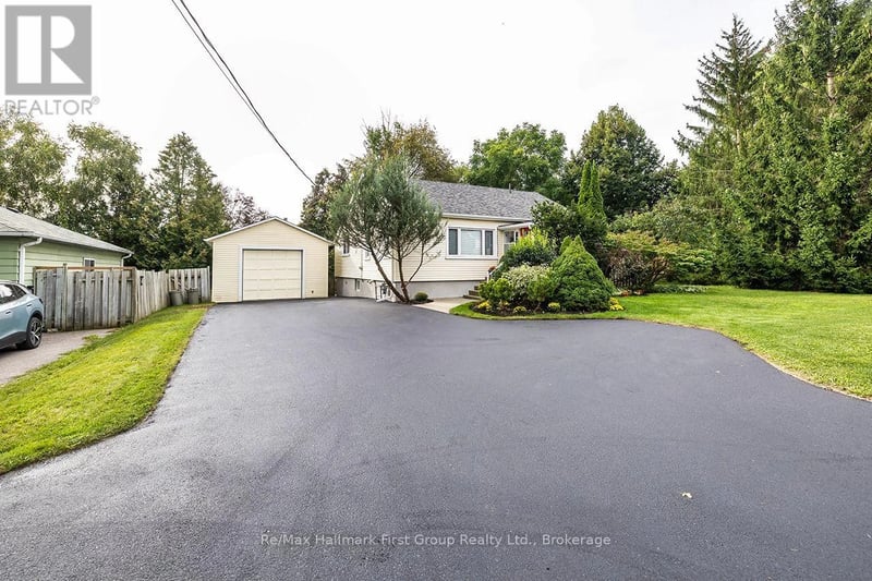 1692 Scugog Street, Scugog (Port Perry), Ontario, L9L1E2, Scugog (Port Perry), Ontario — photo 1 of 5