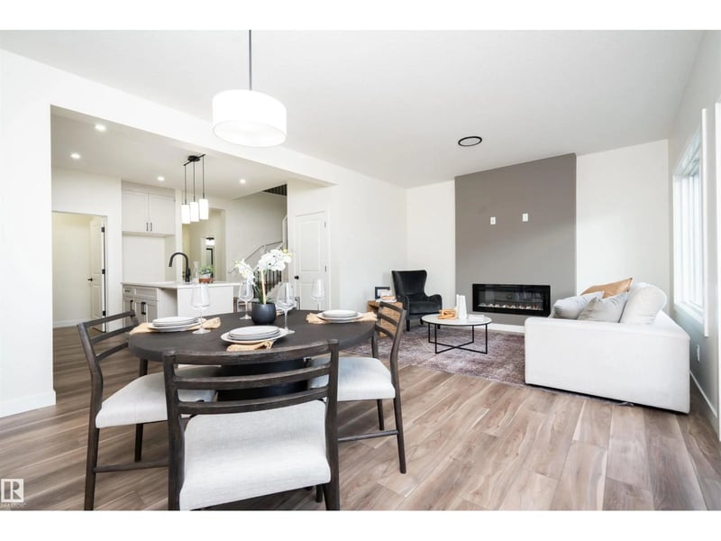 2623 5 AV SW, Edmonton, Alberta, T6X3J1, Edmonton, Alberta — photo 1 of 5