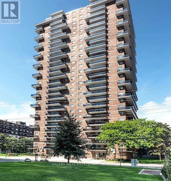 #1006 70 Park Street East, Mississauga (Port Credit), Ontario, L5G1M5, Mississauga (Port Credit), Ontario — photo 1 of 5