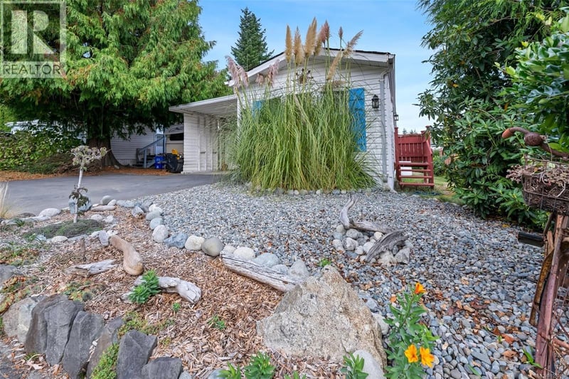 #222 2779 Stautw Road, Central Saanich, British Columbia, V8M2C8, Central Saanich, British Columbia — photo 1 of 5