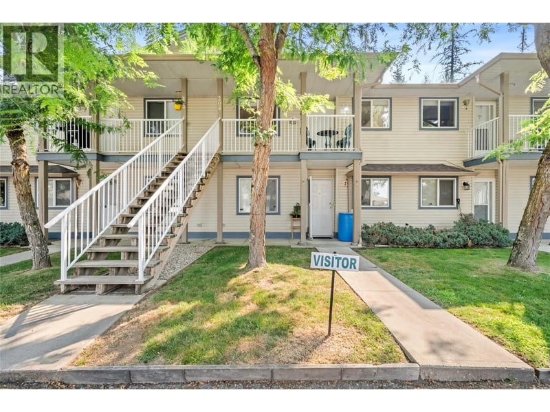 #204 831 2nd Street Southeast, Salmon Arm, British Columbia, V1E1S6, Salmon Arm, British Columbia — photo 1 of 5