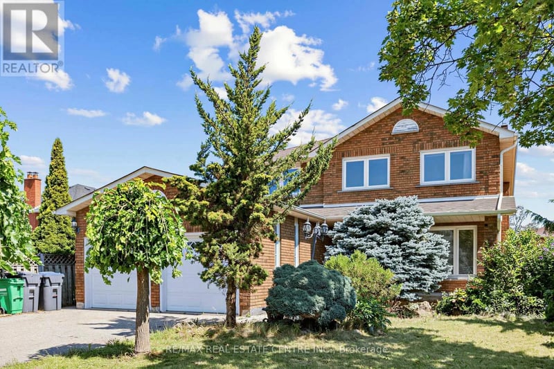 10 Diane Court, Brampton (Fletcher's Creek South), Ontario, L6Y3E3, Brampton (Fletcher's Creek South), Ontario — photo 1 of 5