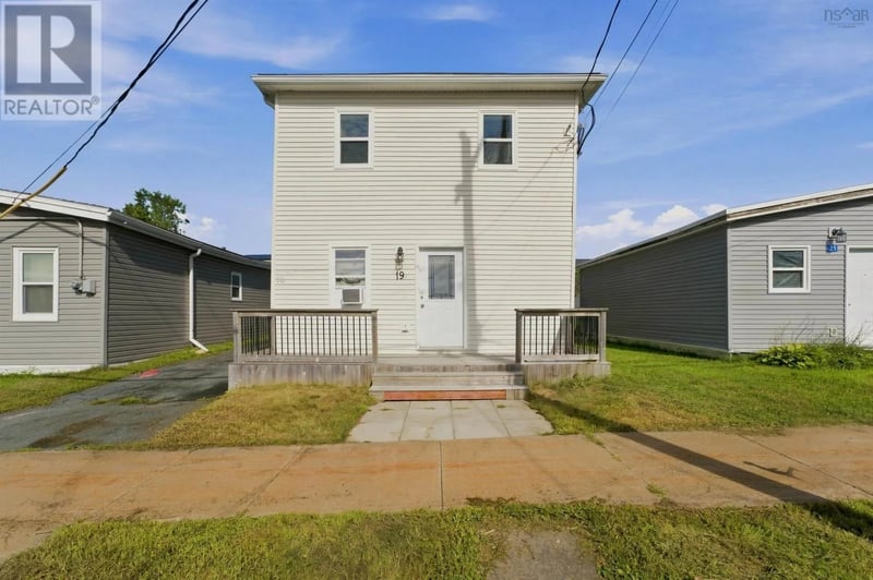 19 Elmwood Avenue, Dartmouth, Nova Scotia, B3A3E3, Dartmouth, Nova Scotia — photo 1 of 5