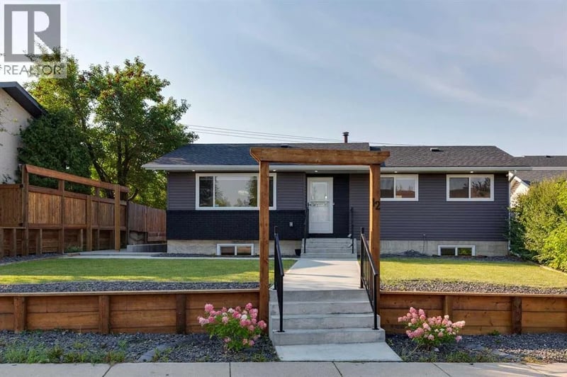 12 Rundleson Way Northeast, Calgary, Alberta, T1Y3N6, Calgary, Alberta — photo 1 of 5