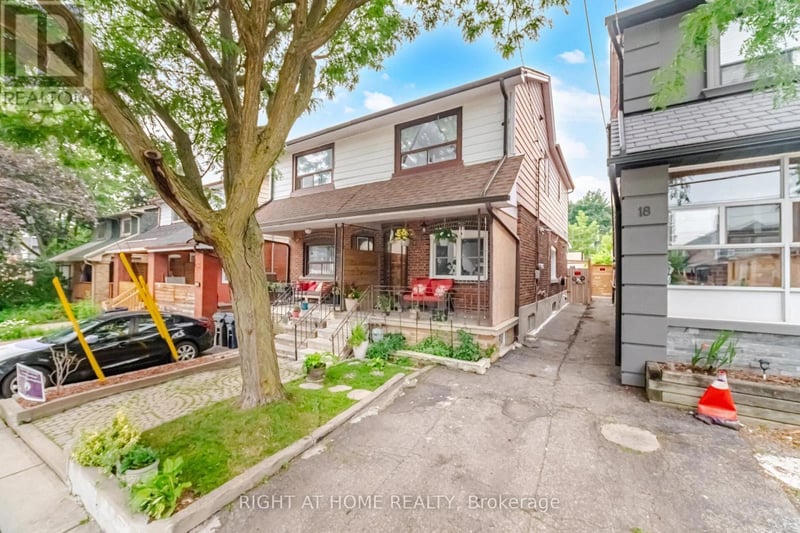 20 Rockwell Avenue, Toronto (Weston-Pellam Park), Ontario, M6N1N5, Toronto (Weston-Pellam Park), Ontario — photo 1 of 5