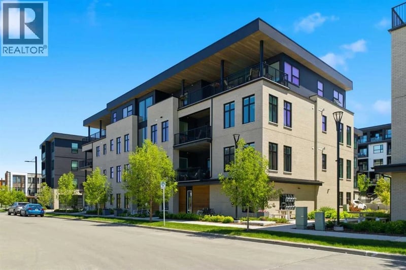 105 Lebel Crescent Northwest, Calgary, Alberta, T3B6M6, Calgary, Alberta — photo 1 of 5