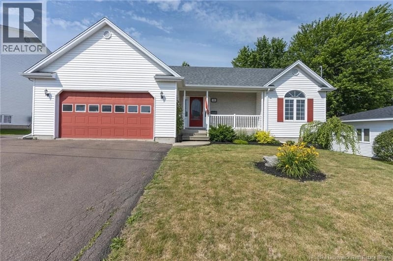 11 Weymond Crescent, Riverview, New Brunswick, E1B5H7, Riverview, New Brunswick — photo 1 of 5