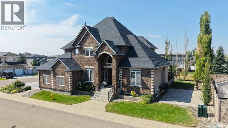 8259 Wascana Gardens POINT, Regina, Saskatchewan, S4V1G8, Regina, Saskatchewan — photo 1 of 5
