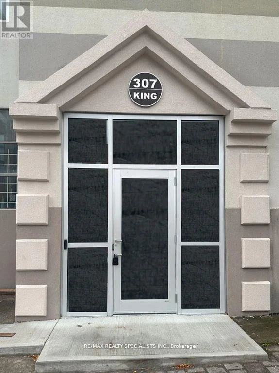 #206 307 King Street East, Hamilton (Beasley), Ontario, L8N1C1, Hamilton (Beasley), Ontario — photo 1 of 5