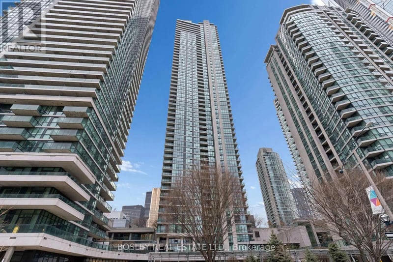#4501 16 Harbour Street, Toronto (Waterfront Communities), Ontario, M5J2Z7, Toronto (Waterfront Communities), Ontario — photo 1 of 5