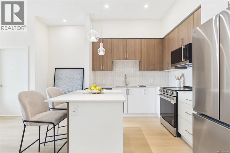 #211 777 Station Avenue, Langford, British Columbia, V9B7K5, Langford, British Columbia — photo 1 of 5