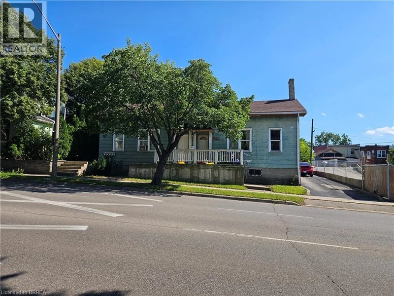 217 DALHOUSIE Street, Brantford, Ontario, N3S3T8, Brantford, Ontario — photo 1 of 4