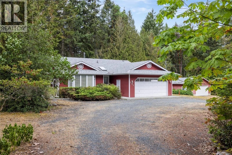 381 Fourneau Way, Parksville, British Columbia, V9P2J8, Parksville, British Columbia — photo 1 of 5