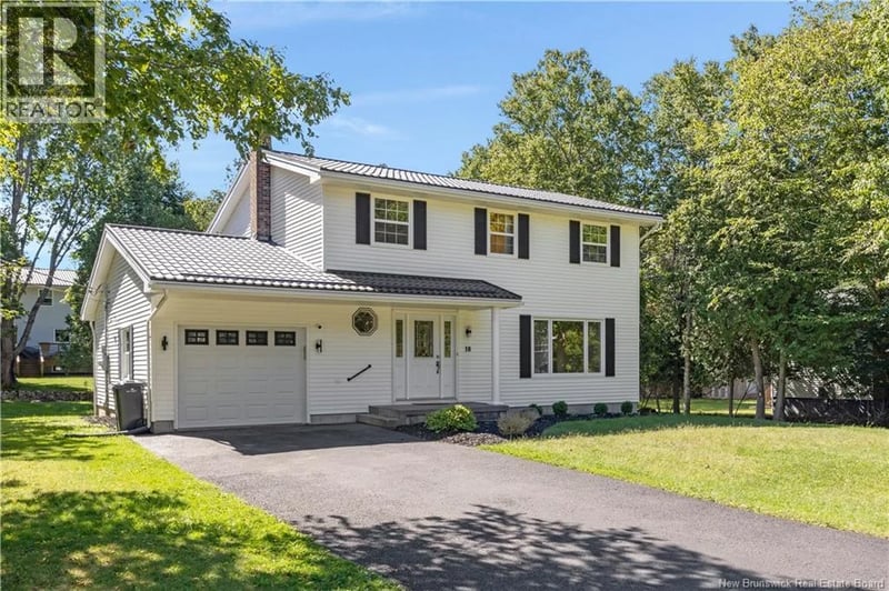 18 Delmar Crescent, Quispamsis, New Brunswick, E2E4J1, Quispamsis, New Brunswick — photo 1 of 5
