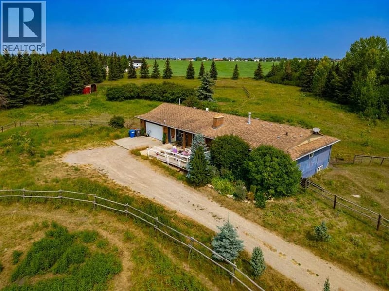 250 Huggard Road, Rural Rocky View County, Alberta, T3Z2C3, Rural Rocky View County, Alberta — photo 1 of 5