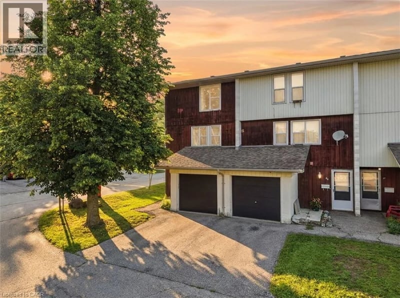 #93 135 CHALMERS Street South, Cambridge, Ontario, N1R6M2, Cambridge, Ontario — photo 1 of 5