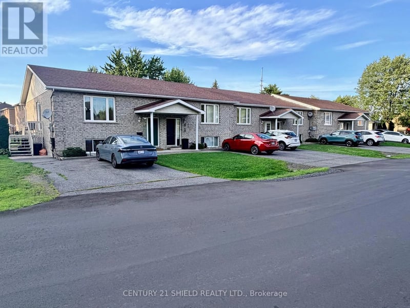 19 Simcoe Street, South Stormont, Ontario, K0C1P0, South Stormont, Ontario — photo 1 of 5