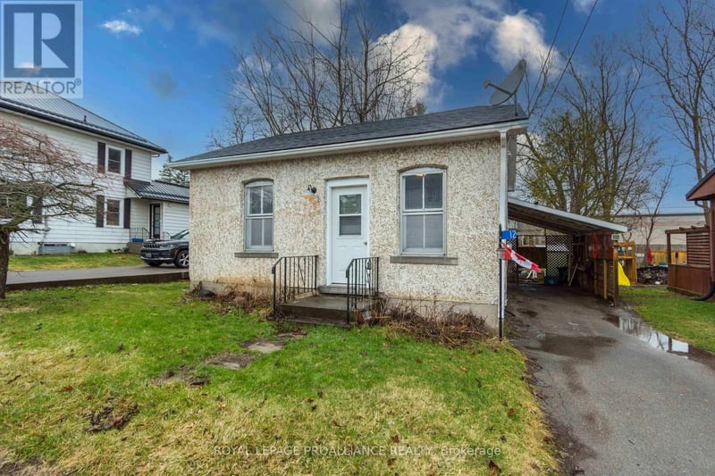 12 Albert Road, Quinte West (Frankford Ward), Ontario, K0K2C0, Quinte West (Frankford Ward), Ontario — photo 1 of 5