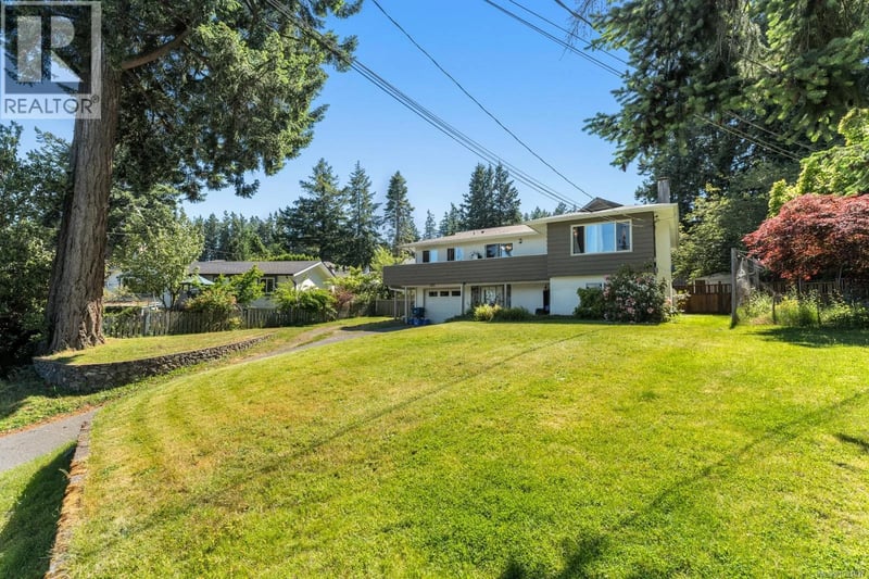 405 Tamarack Road, Colwood, British Columbia, V9B2R4, Colwood, British Columbia — photo 1 of 5