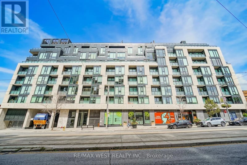 #205 840 St Clair Avenue West, Toronto (Oakwood Village), Ontario, M6C0A4, Toronto (Oakwood Village), Ontario — photo 1 of 5
