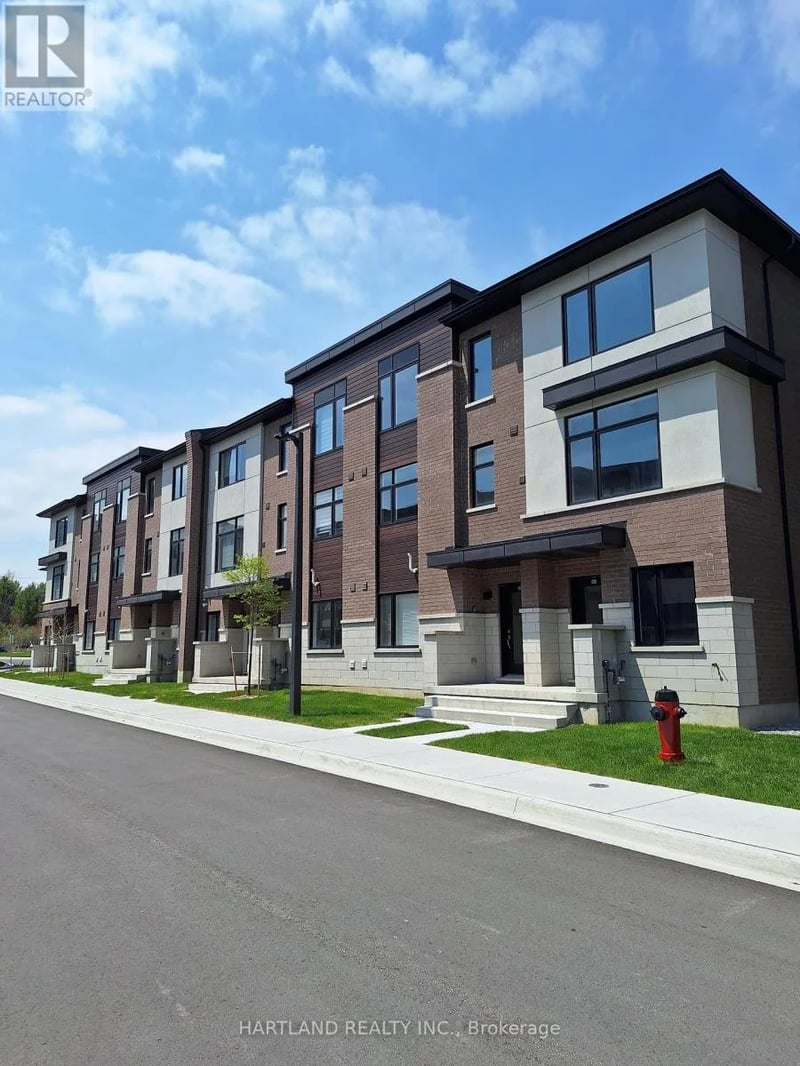 #104 1695 Dersan Street, Pickering (Duffin Heights), Ontario, L1X0S9, Pickering (Duffin Heights), Ontario — photo 1 of 5