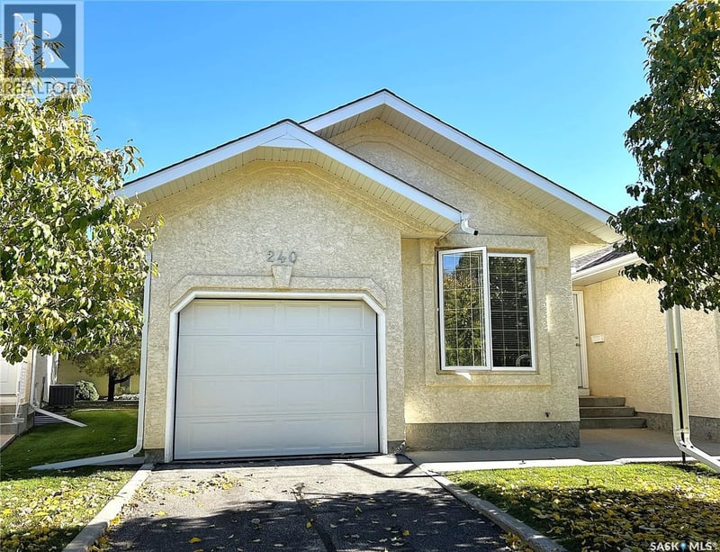 240 815 Heritage GREEN, Saskatoon, Saskatchewan, S7H5R6, Saskatoon, Saskatchewan — photo 1 of 5