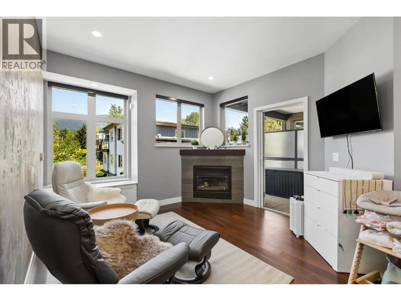 #303 116 23RD Street, North Vancouver, British Columbia, V7M2A9, North Vancouver, British Columbia — photo 1 of 5