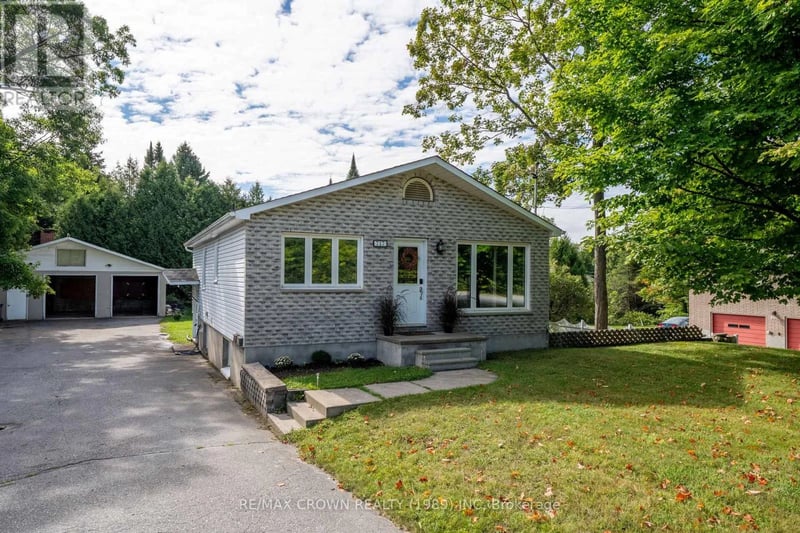 717 Airport Road, North Bay (Airport), Ontario, P1C1A3, North Bay (Airport), Ontario — photo 1 of 5