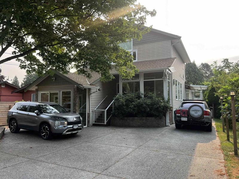 9478 STANLEY Street, Chilliwack, British Columbia, V2P3Y1, Chilliwack, British Columbia — photo 1 of 5