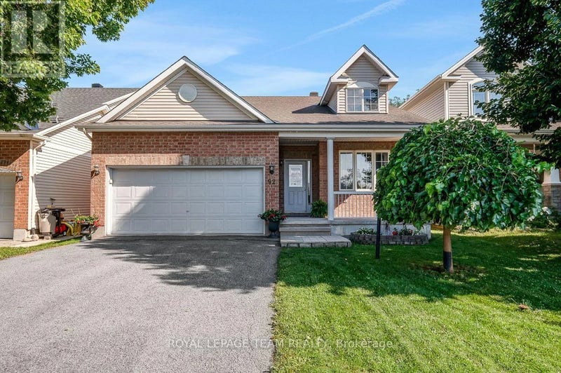 92 Hartsmere Drive, Ottawa, Ontario, K2S2B7, Ottawa, Ontario — photo 1 of 5