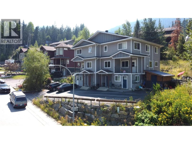 #A 2410 Perrier Lane, Nelson, British Columbia, V1L7C3, Nelson, British Columbia — photo 1 of 5