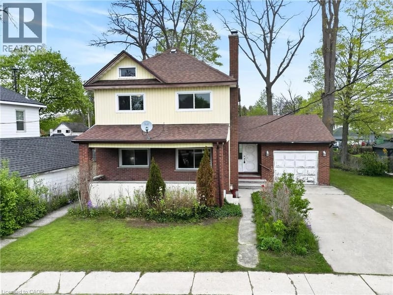 119 NORTH CAYUGA Street West, Dunnville, Ontario, N1A1P3, Dunnville, Ontario — photo 1 of 5