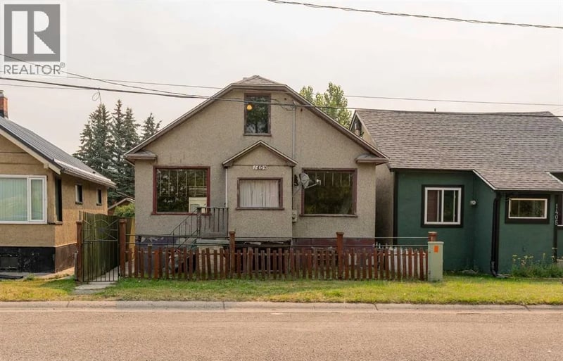 1409 81 Street, Coleman, Alberta, T0K0M0, Coleman, Alberta — photo 1 of 5