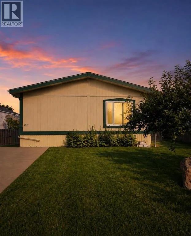 4817 6 Street, Coalhurst, Alberta, T0L0V0, Coalhurst, Alberta — photo 1 of 5