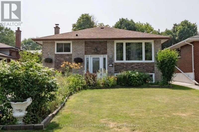 258 Nipigon Street, Oshawa (McLaughlin), Ontario, L1J4N7, Oshawa (McLaughlin), Ontario — photo 1 of 5