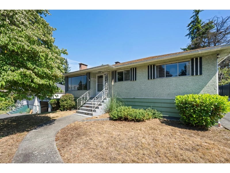 10836 128 Street, Surrey, British Columbia, V3T3A3, Surrey, British Columbia — photo 1 of 5