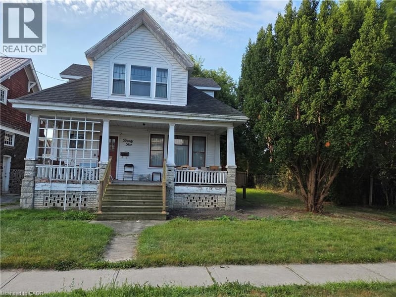 24 STANLEY Avenue, Chatham-Kent, Ontario, N7M3J2, Chatham-Kent, Ontario — photo 1 of 5