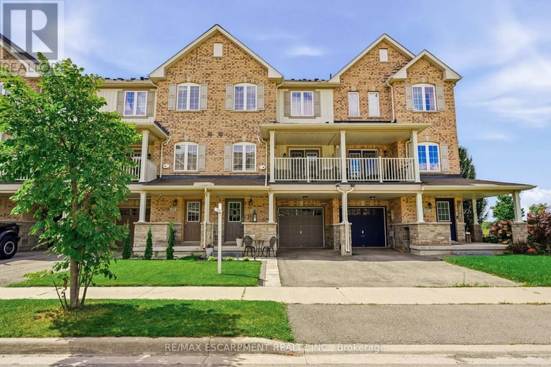 25 Hiscott Drive, Hamilton (Waterdown), Ontario, L8B0A3, Hamilton (Waterdown), Ontario — photo 1 of 5