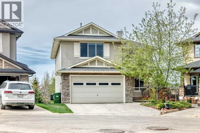 11 Cresthaven Bay Southwest, Calgary, Alberta, T3B5Y1, Calgary, Alberta — photo 1 of 5