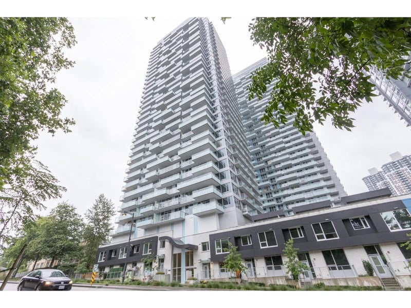 #1103 13778 100 Avenue, Surrey, British Columbia, V3T0V3, Surrey, British Columbia — photo 1 of 5
