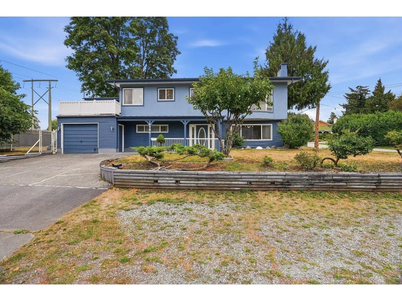 8704 111 Street, Delta, British Columbia, V4C4N7, Delta, British Columbia — photo 1 of 5