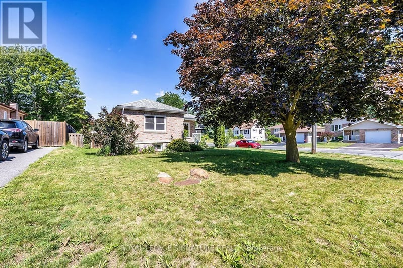 812 Schneider Place, Peterborough (Northcrest Ward 5), Ontario, K9H5S5, Peterborough (Northcrest Ward 5), Ontario — photo 1 of 5